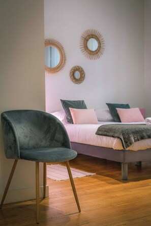Apartment | 2 bilik tidur, seterika/papan seterika, cadar katil