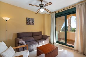 Apartment | Living room