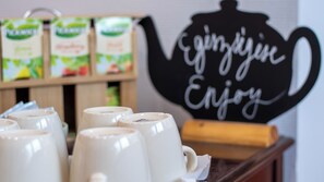 Kaffee und/oder Kaffeemaschine