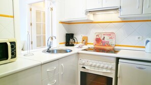 Apartment | Private kitchen - Marina Apartment in Punta del Moral (Ayamonte)