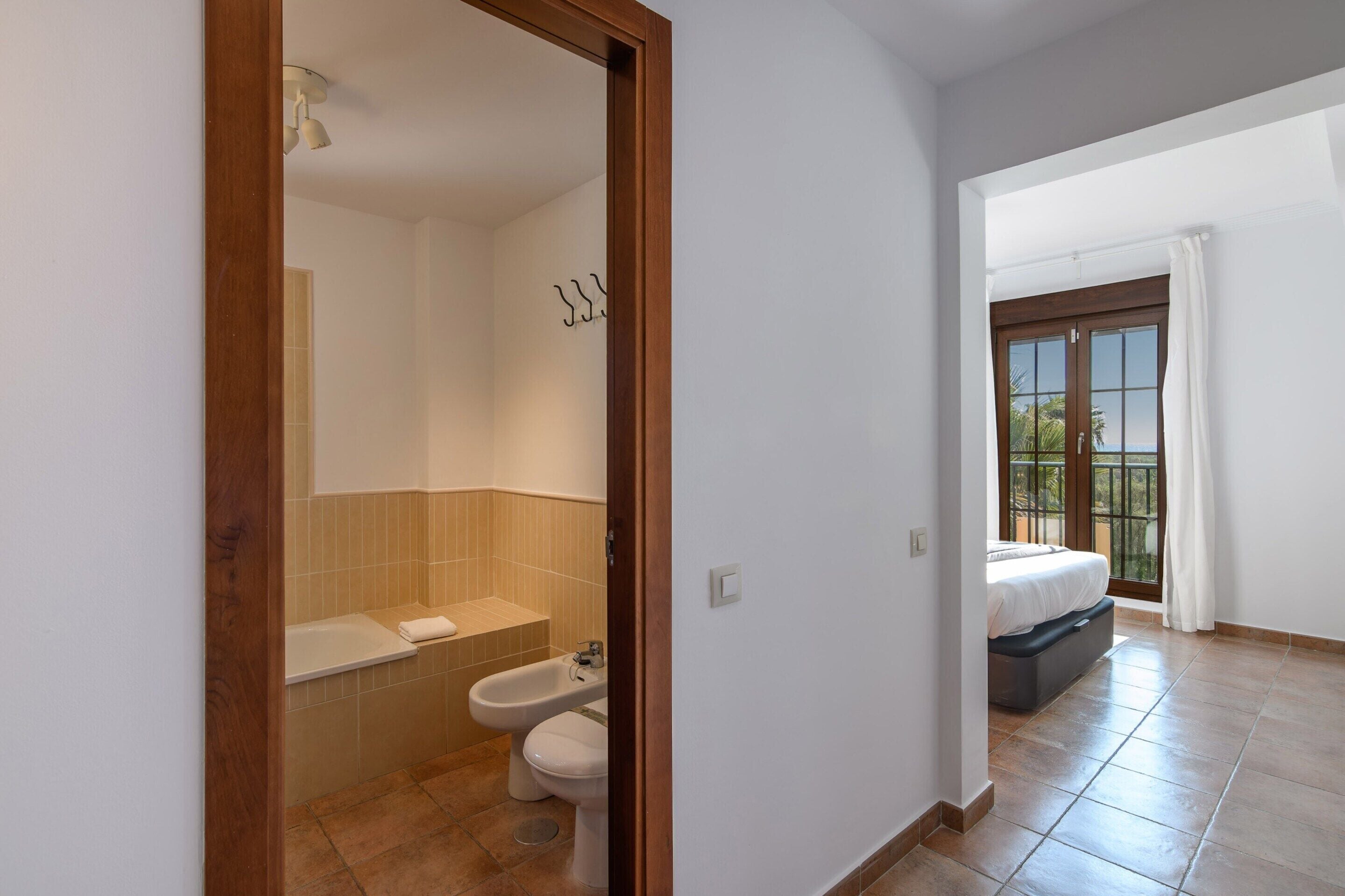 3 bedrooms, iron/ironing board