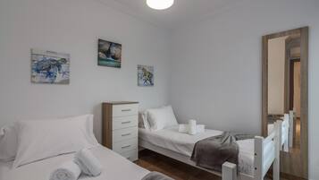 Apartment | 3 bedrooms, iron/ironing board