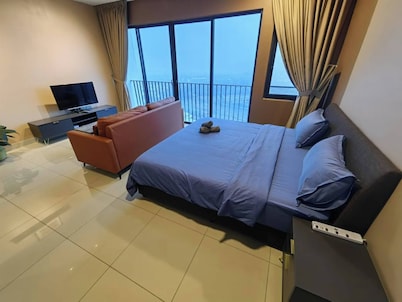 Cozy Studio in Shah Alam With Mountain View