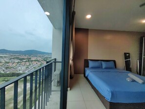 Studio, 1 Bedroom, Smoking, Garden View | Balcony - Cozy Studio in Shah Alam With Mountain View (Shah Alam)