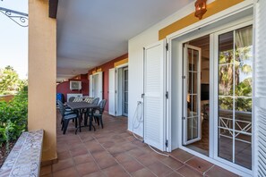 Apartment | Outdoor dining - Apartment Next to Golf Course (Ayamonte)
