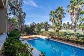 Apartment | Pool | Outdoor pool