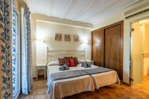 2 bedrooms, iron/ironing board - Apartment Next to Golf Course (Ayamonte)