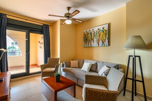 Apartment | Living room