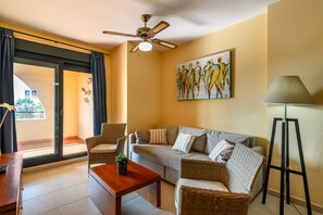 Leilighet | Oppholdsrom