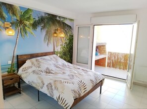 2 chambres, fer et planche à repasser, Wi-Fi, draps fournis