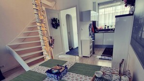 Rom, 2 soverom, balkong | Spisestue