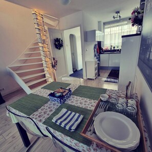 Room, 2 Bedrooms, Balcony | Dining room