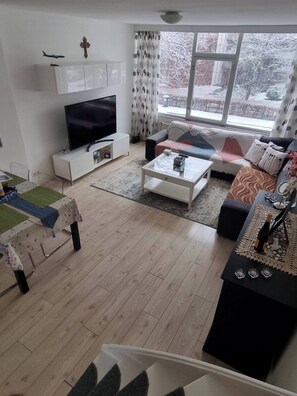 Room, 2 Bedrooms, Balcony | Living room