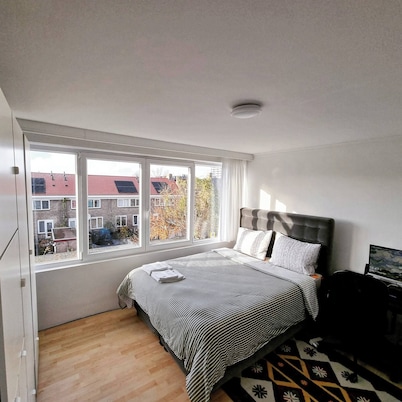 Room-welcome to the Center of Diemen