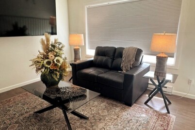 Cozy & Quiet • 2BR Near Dining