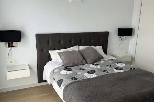 3 chambres, fer et planche à repasser