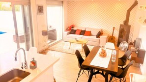 Alpehytte | Oppholdsrom