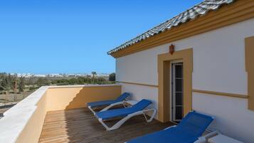 Apartment | Terrace/patio