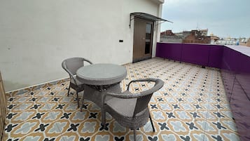 Suite familiar, balcón, vistas a la ciudad | Vistas del balcón