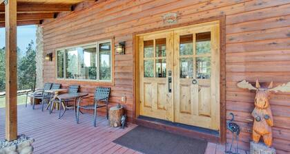 Cozy Mountain Cabin Close to Town