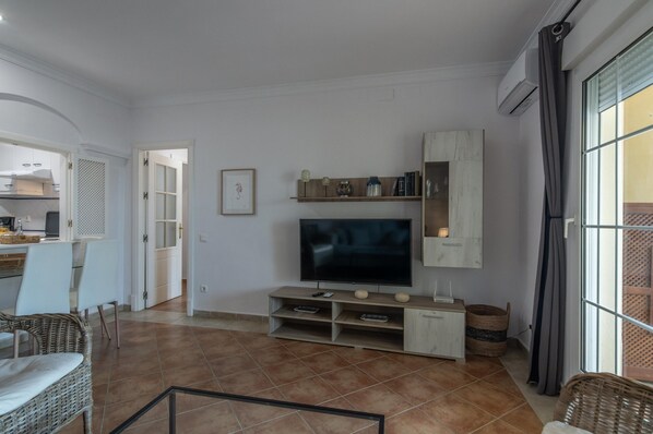 Apartment | Living room - Stay Near Beach in Punta del Moral (Ayamonte)