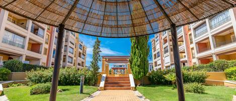 อพาร์ทเมนท์ | บริเวณภายนอก