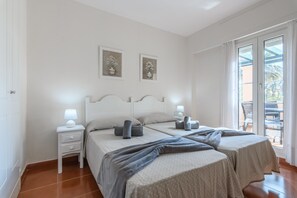 Apartment | 1 bedroom, iron/ironing board - Golfside Retreat in Isla Canela (Ayamonte)