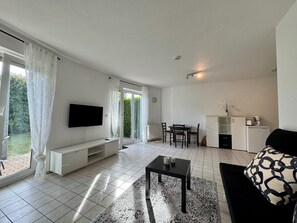 Smart TV - Small idyll: Quiet & relaxing - Peter M22 (Stadtsteinach)