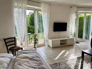 1 chambre, fer et planche à repasser, Wi-Fi gratuit, draps fournis