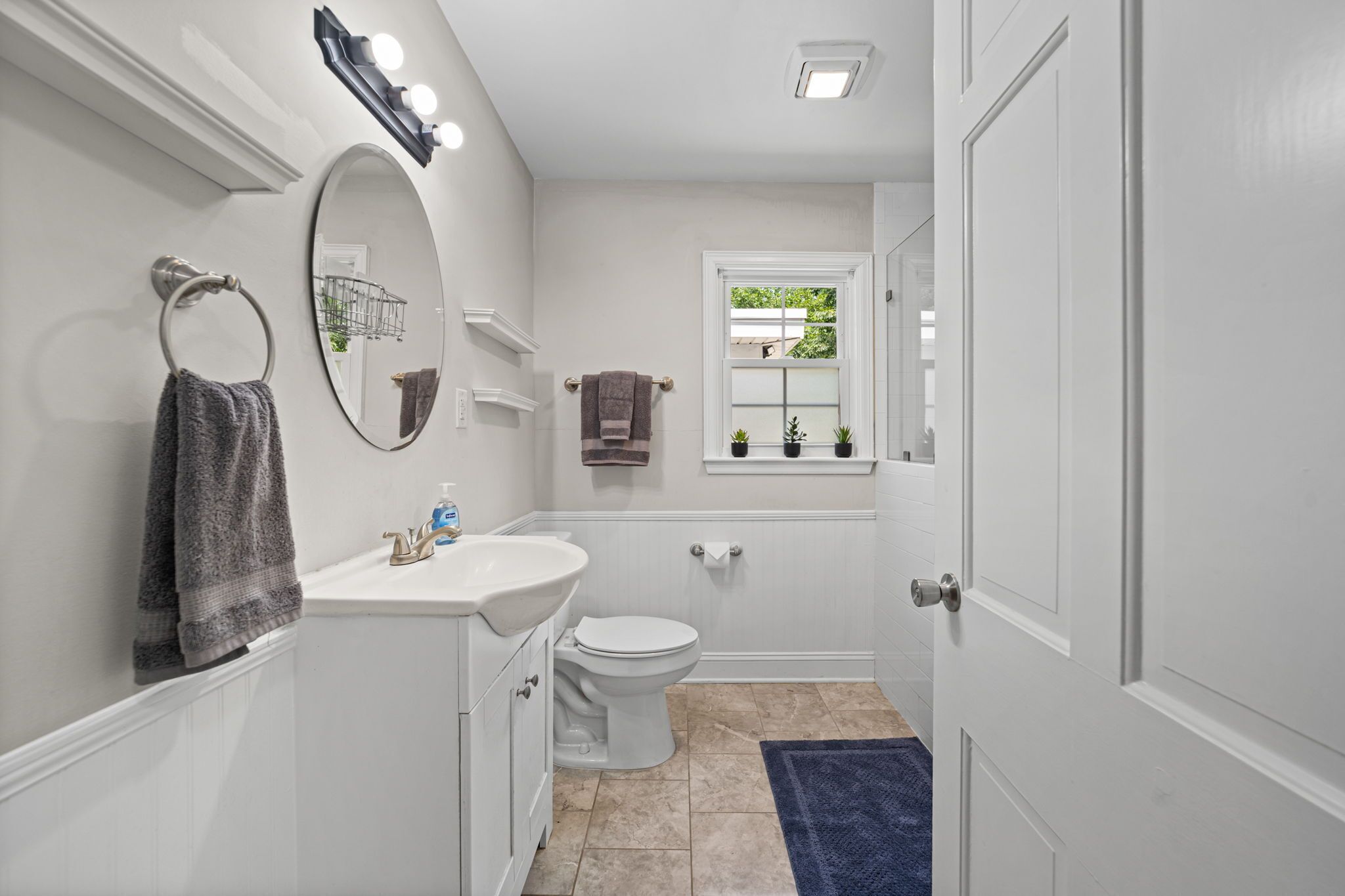 Shower, towels, soap, toilet paper