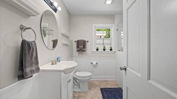 Shower, towels, soap, toilet paper