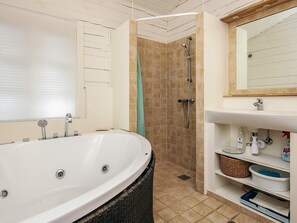 House | Interior - 4 Star Holiday Home in Vaeggerlose (Vaeggerlose)