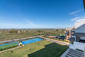 Apartment | Sports court - Spacious, Family-friendly Apartment (Ayamonte)