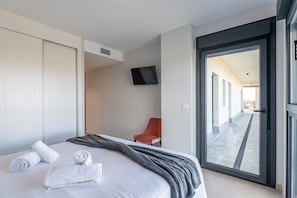 3 bedrooms, iron/ironing board - Spacious, Family-friendly Apartment (Ayamonte)