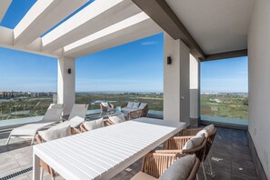 Apartment | Outdoor dining - Spacious, Family-friendly Apartment (Ayamonte)