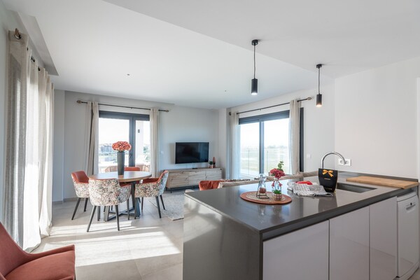 Spacious, Family-friendly Apartment - Vila Real de Santo António