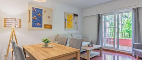 Apartment | Living room