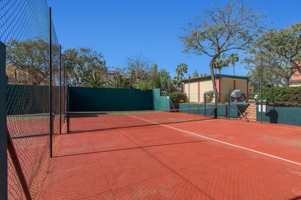 Appartement | Terrain de sport