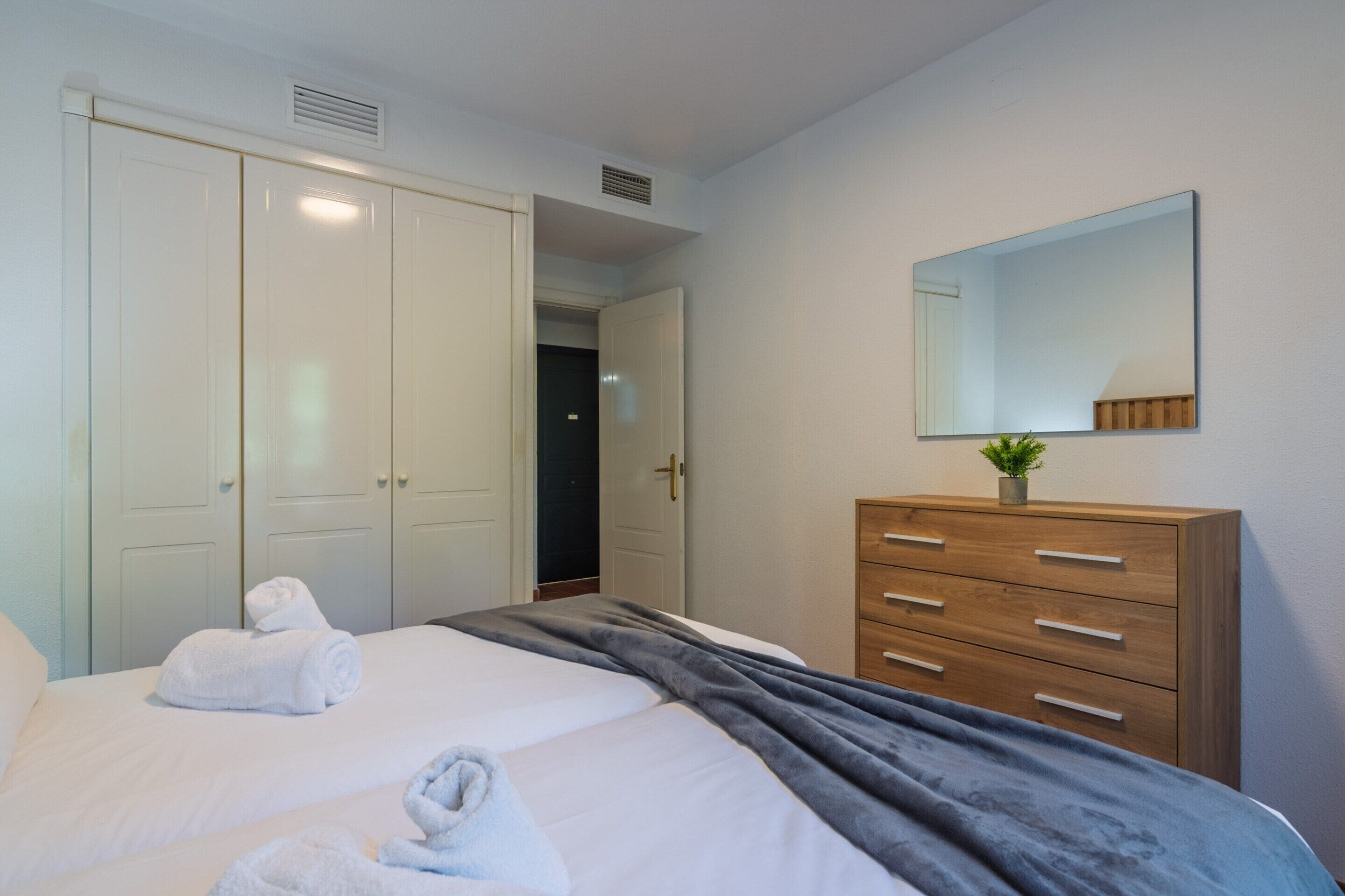 Apartment | 1 bedroom, iron/ironing board