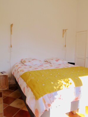 3 bedrooms, iron/ironing board, WiFi - 5MN FROM ARS FISHER'S HOUSE (Ars-en-Ré)