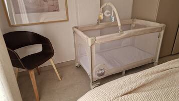 Bungalow | 3 bedrooms, iron/ironing board