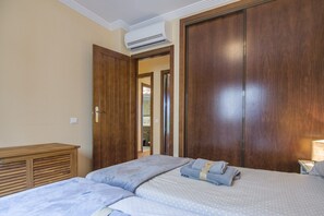 شقة | 3 عدّة غرف نوم ومكواة/لوح كي