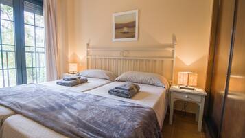 Apartment | 3 bedrooms, iron/ironing board