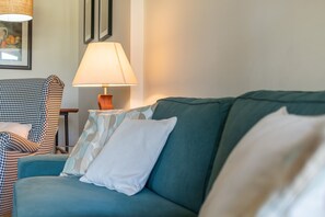 Apartment | Living room - Charming Isla Canela Apartment With Terrace (Ayamonte)