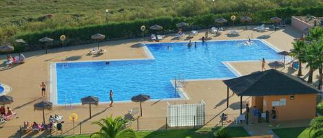 アパートメント | プール | 屋外プール