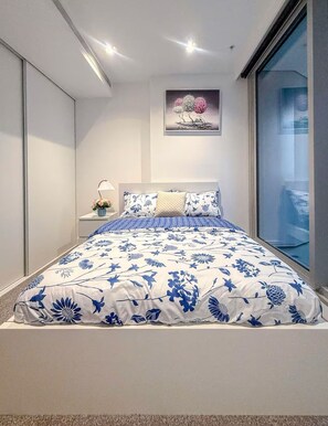 2 bedrooms, desk, iron/ironing board, free WiFi