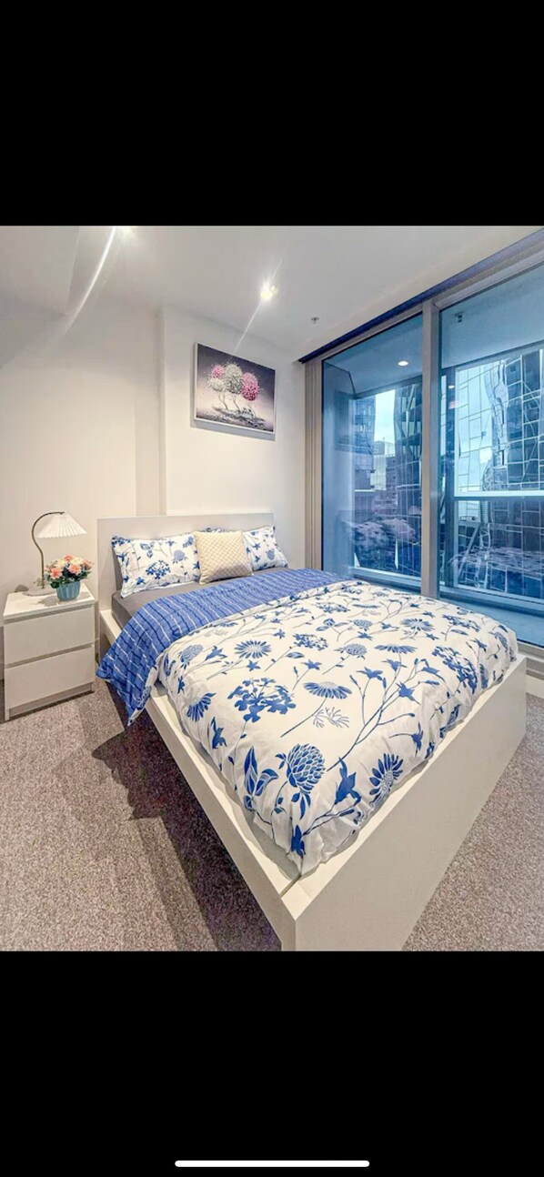 2 bedrooms, desk, iron/ironing board, free WiFi