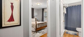 Cozy 2bd/1bth +80" TV Movie Room