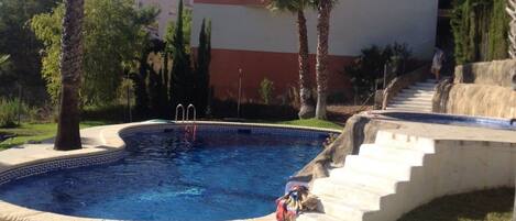 アパートメント | プール | 屋外プール