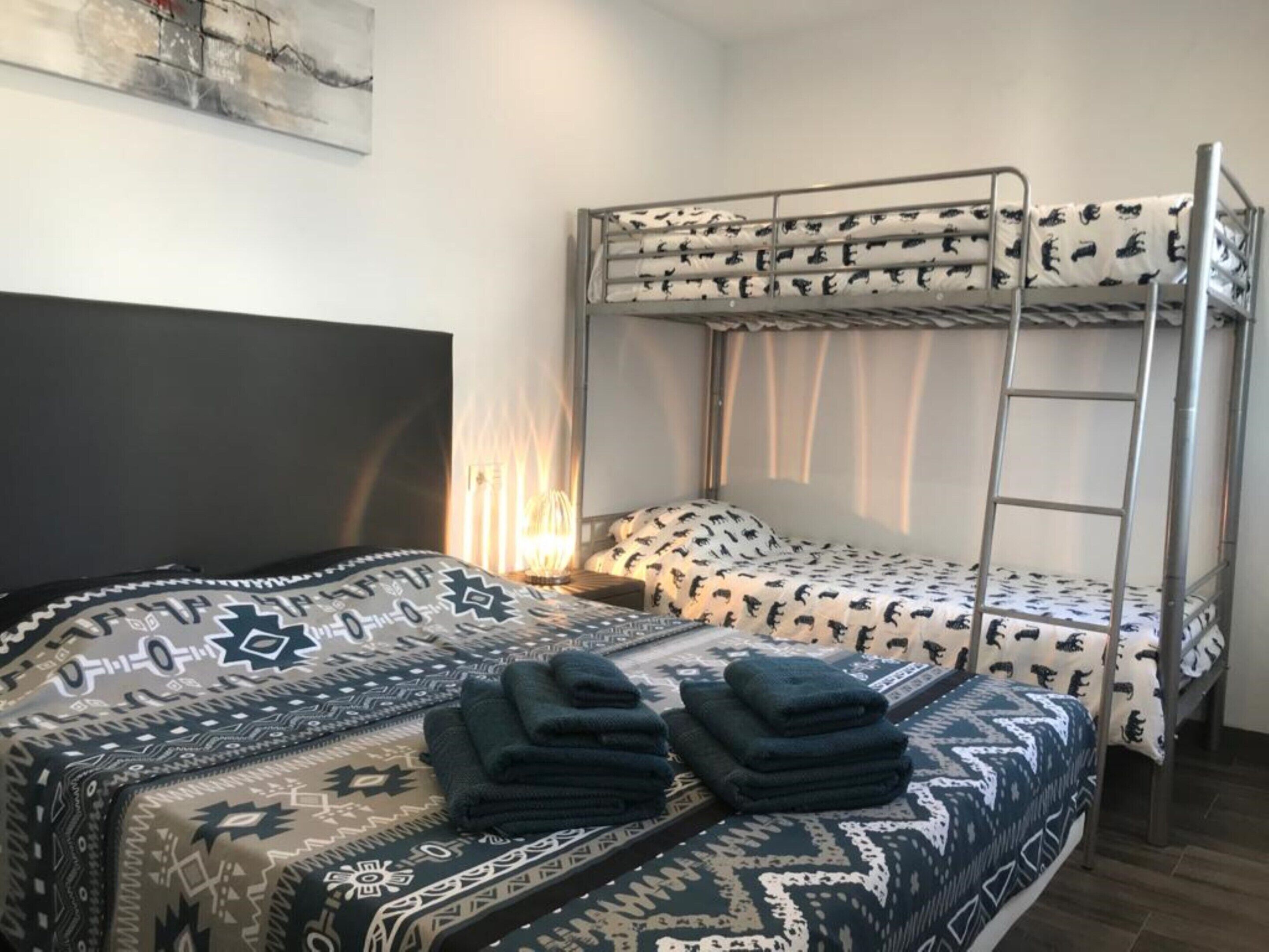 公寓 | 2 間睡房、熨斗/熨衫板